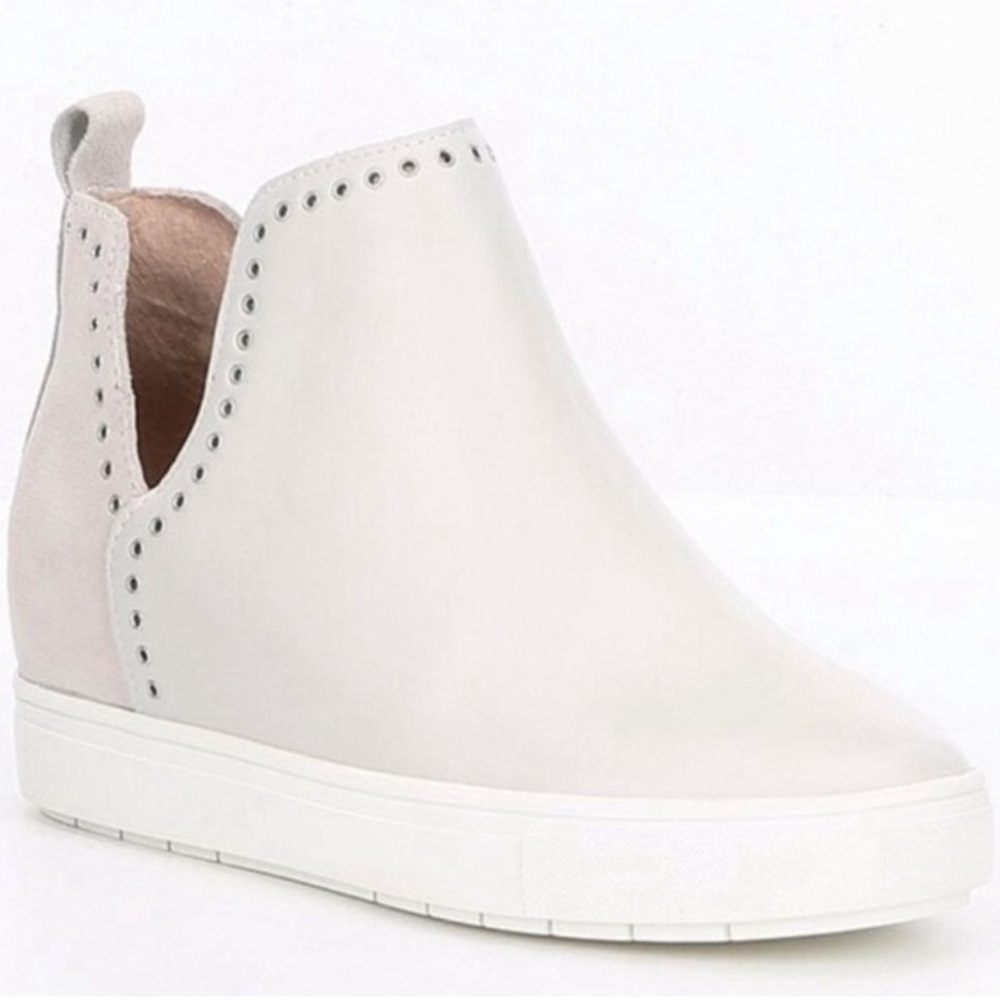 Chelsea and Violet -Milo Bootie-WORN ONCE-light gray leather bootie